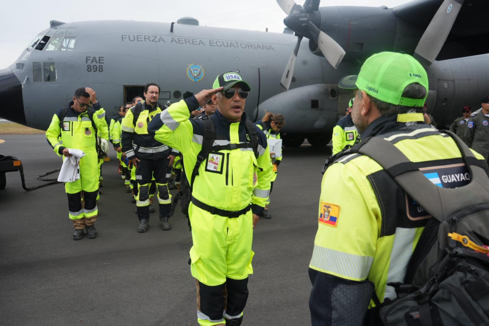 Bomberos de Guayaquil regresan tras misión humanitaria en Colombia por terremoto