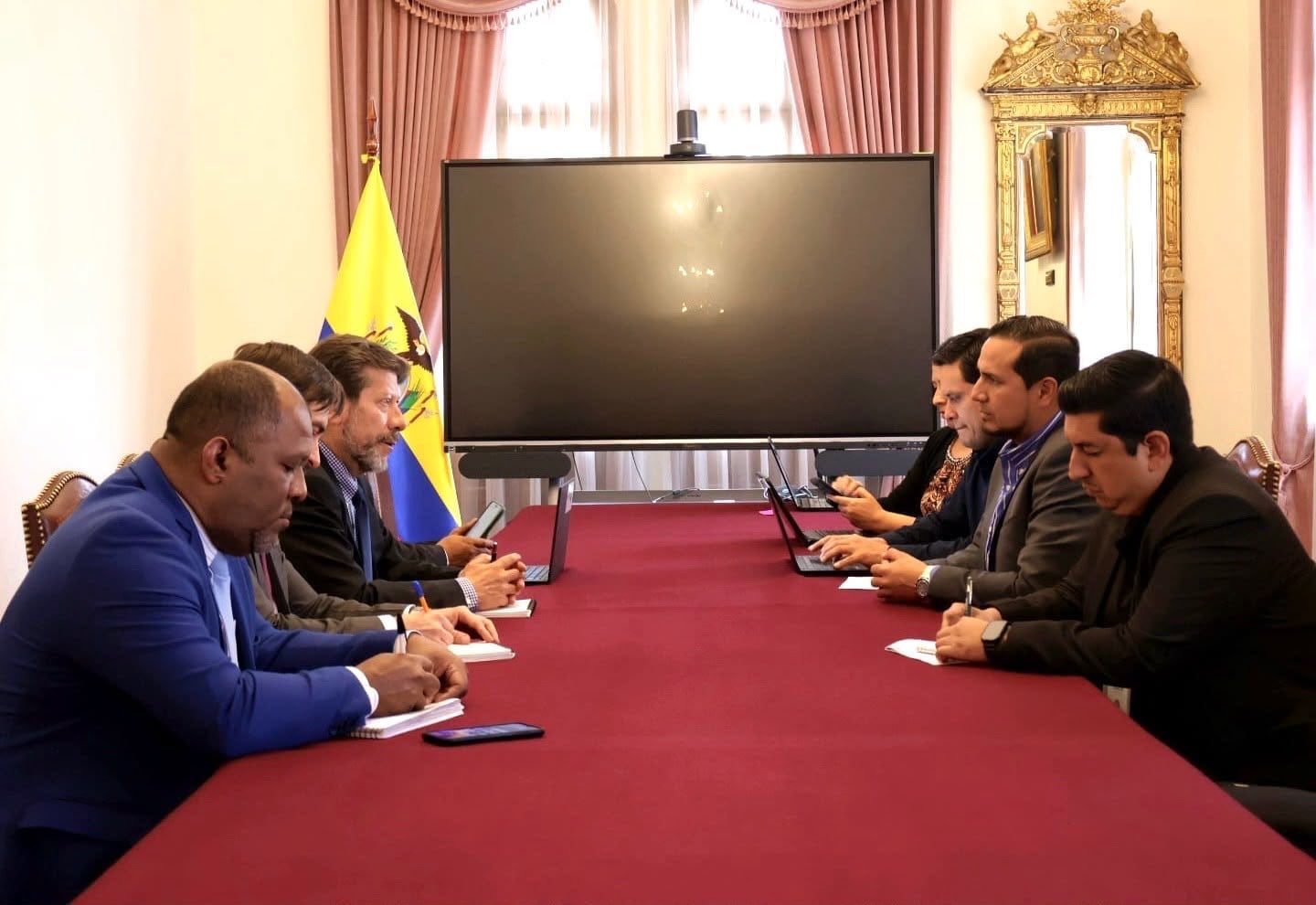 Gobierno fortalece la diplomacia sanitaria para expandir exportaciones agropecuarias ecuatorianas