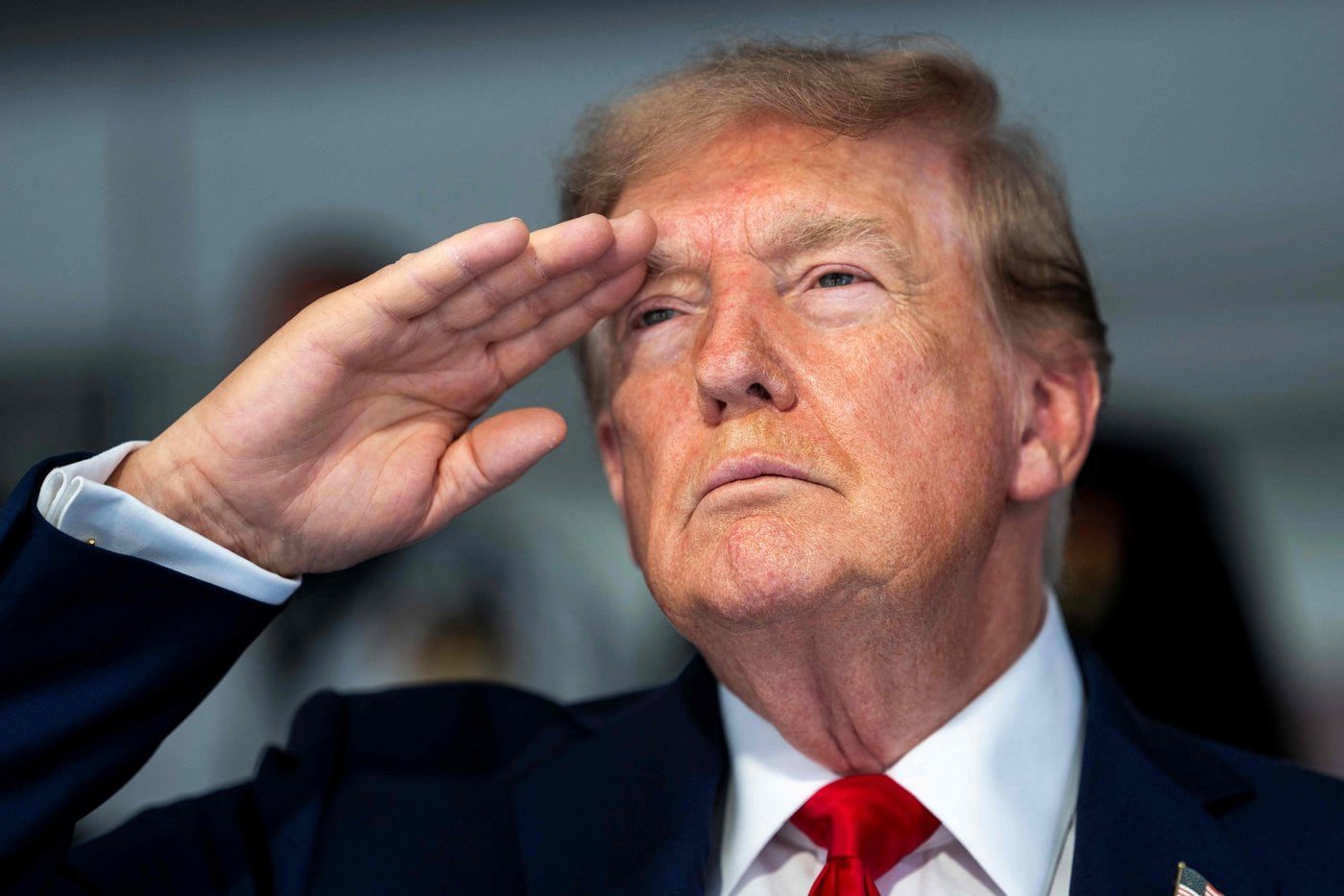 Trump acusa a Canadá de 'enormes aranceles' mientras Washington endurece su postura comercial