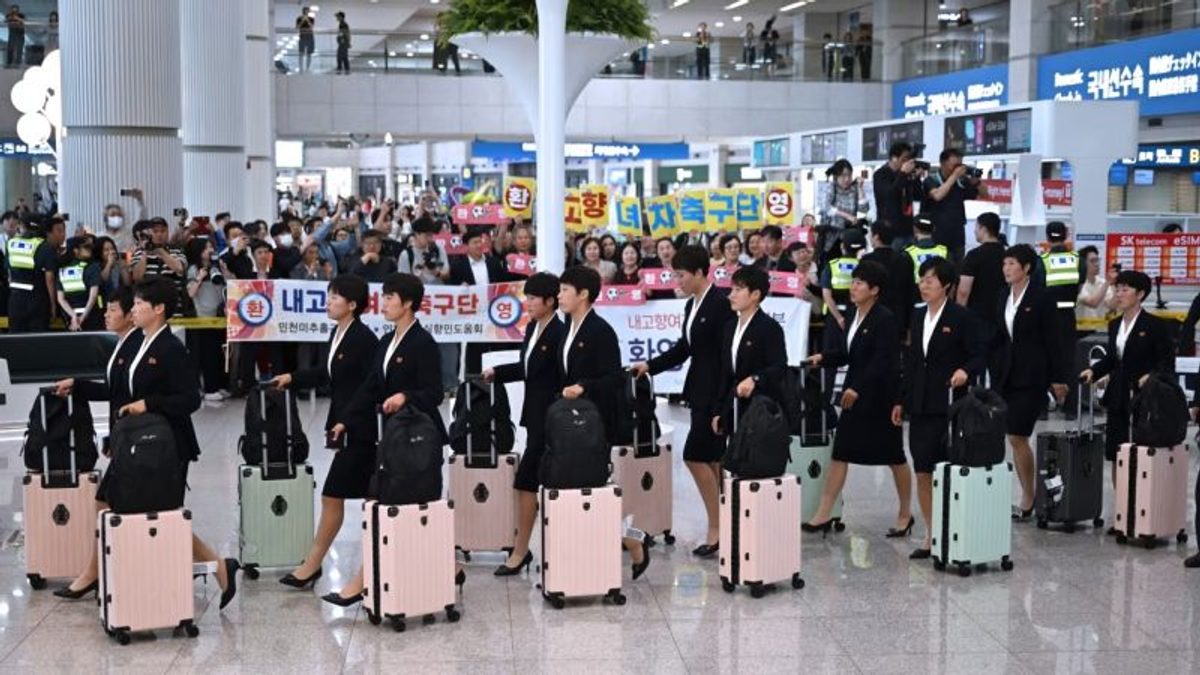 Futbolistas norcoreanos visitan Corea del Sur por primera vez en siete años en hito diplomático
