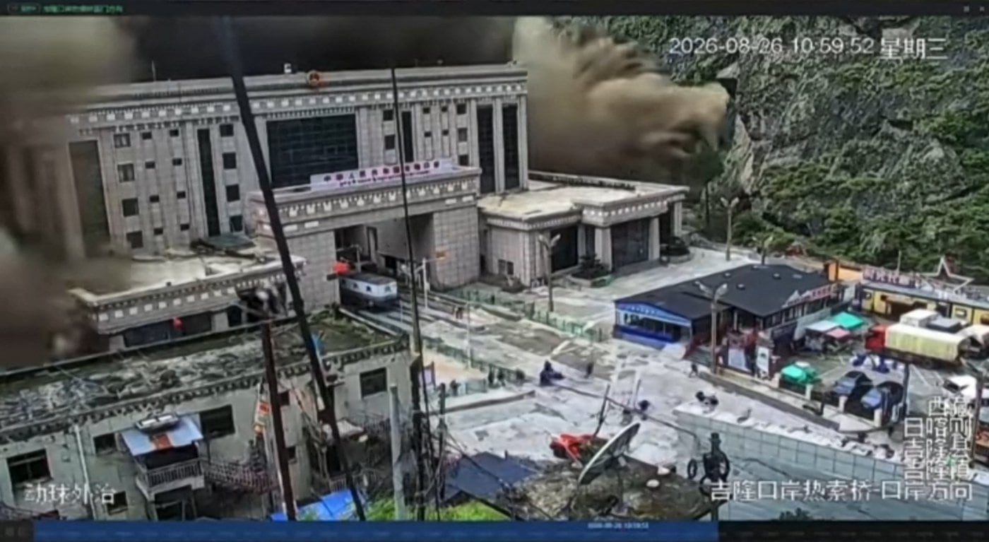 Catastrófico deslave entre Nepal y Tíbet deja al menos 170 muertos y centenares de turistas desaparecidos