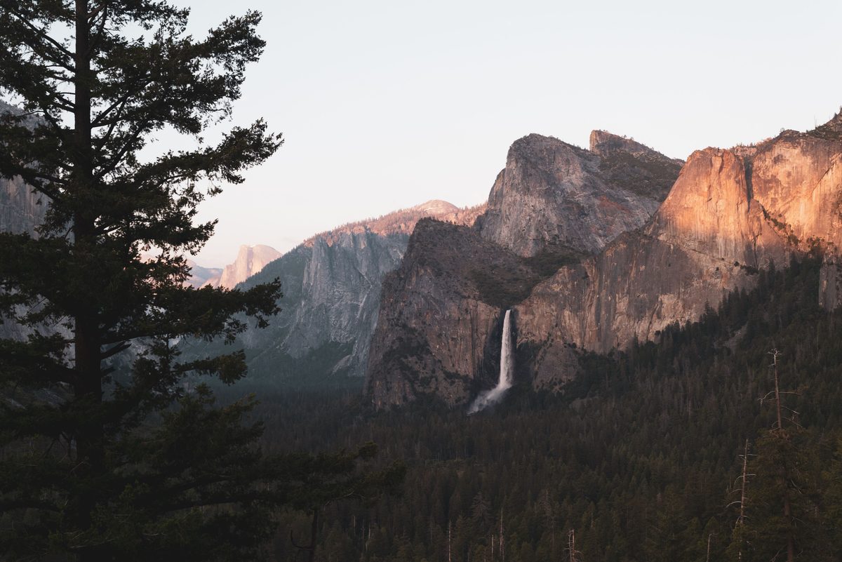 Administración Trump evalúa intercambio territorial para ceder parte del Parque Yosemite a sector privado