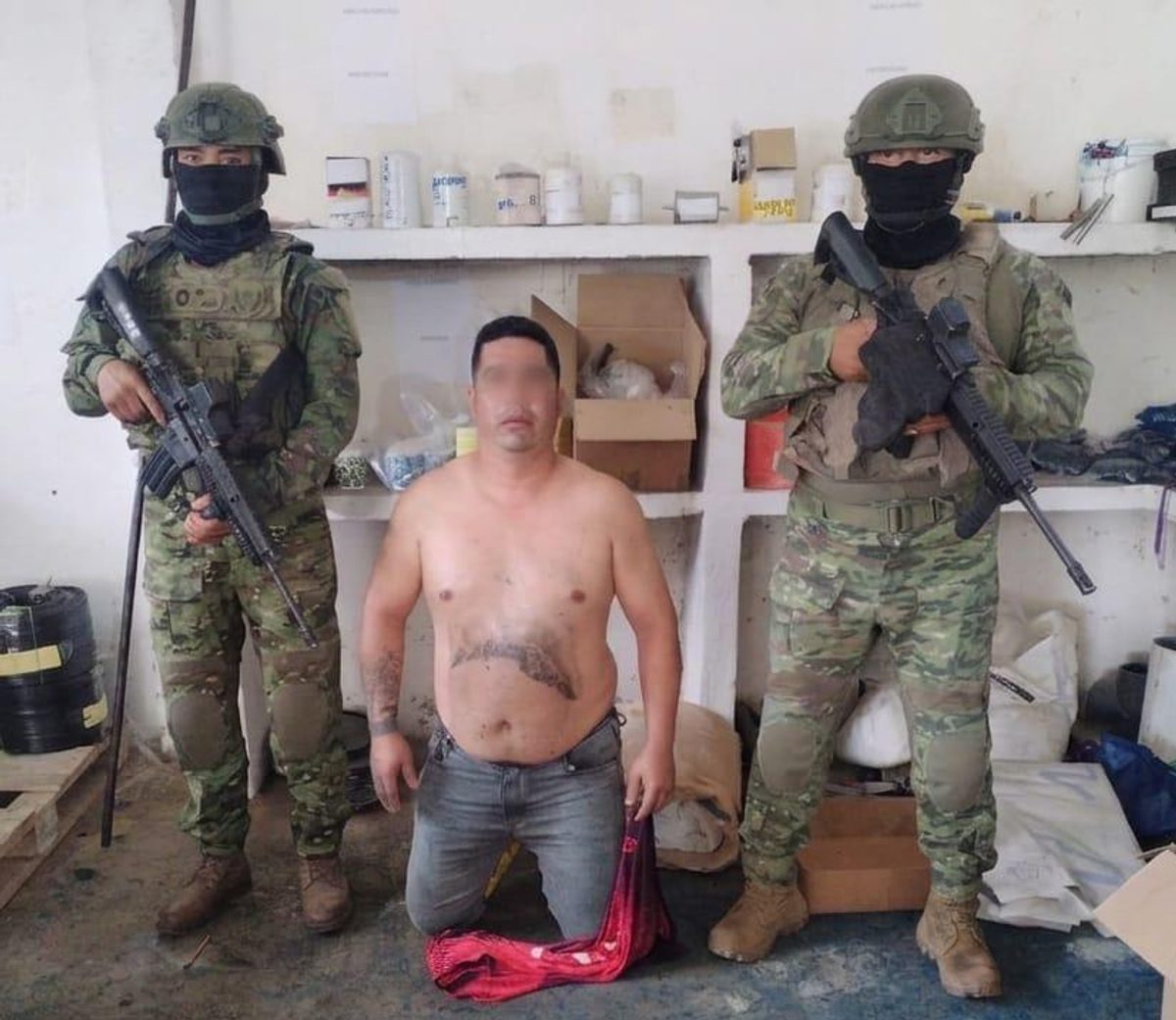 Fuerzas Armadas desarticulan célula del grupo armado AK-47 en provincia de Los Ríos