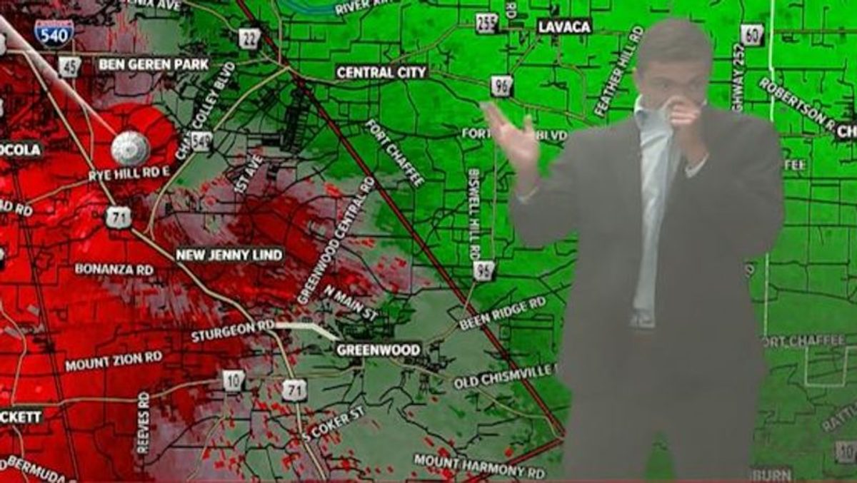 Incendio en estudio de Arkansas interrumpe reportaje en vivo y pone a prueba protocolos