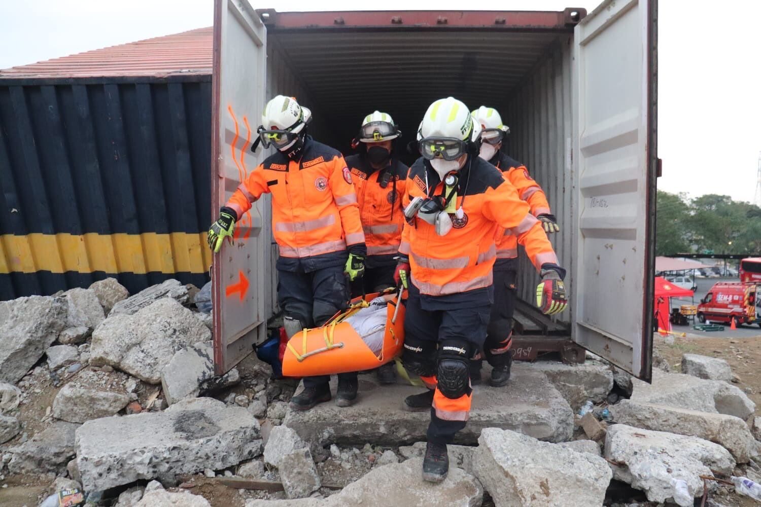 Bomberos de Guayaquil intensifican simulacros para enfrentar sismos y colapsos estructurales