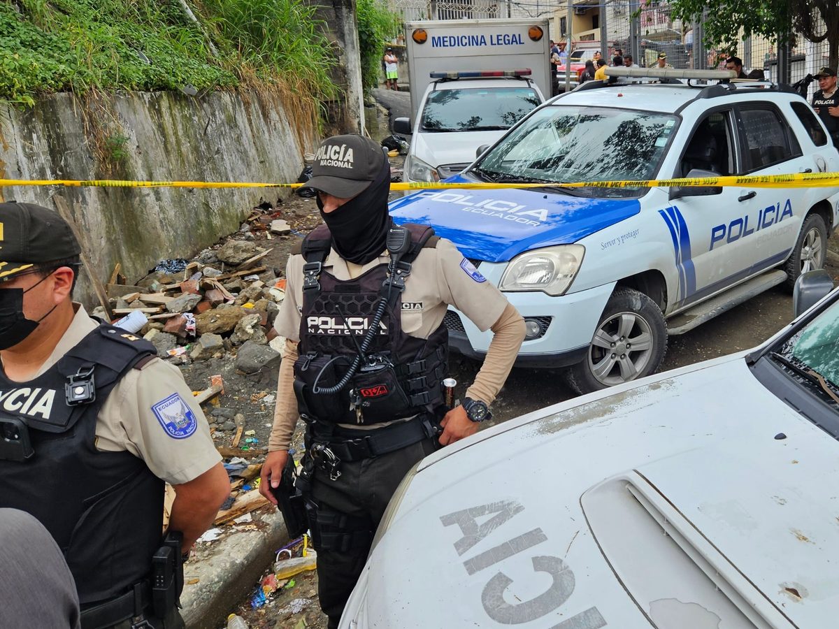 Policía investiga asesinato brutal de joven decapitada en Mapasingue por disputas narcos