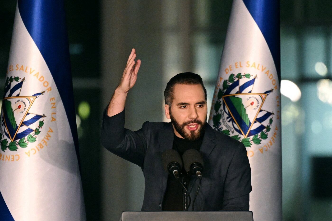 Nayib Bukele inscribe precandidatura para un tercer mandato presidencial en El Salvador