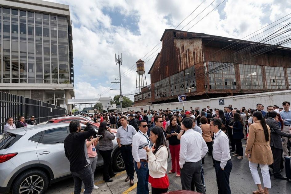 Terremoto de 7.4 sacude México; Ecuador activa alerta por tsunami