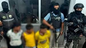 Policía detuvo a dos menores y un adulto vinculados a triple sicariato en Santa Lucía, Guayas