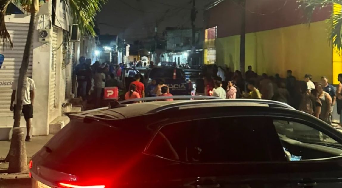 Cierre vehicular en Simón Bolívar tras hallazgo de cuerpo con impactos de bala