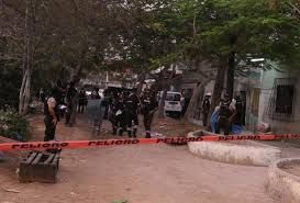 Asesinan a tiros a un hombre en los exteriores de la isla Trinitaria sin identificación oficial