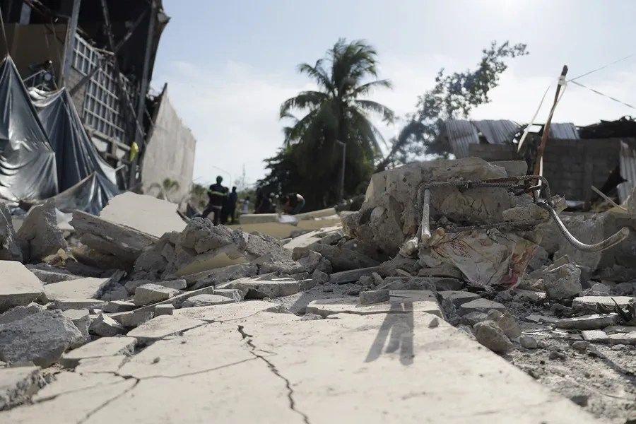Terremoto en Filipinas elevó lecho marino dos metros: 65 muertos