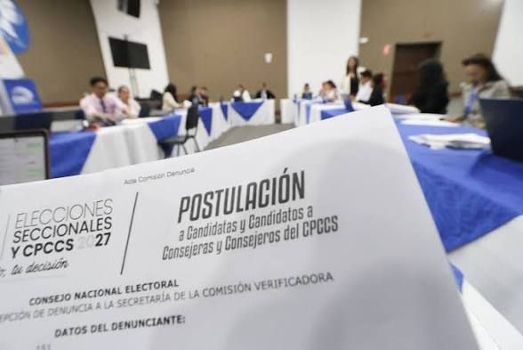 CNE valida a 61 postulantes para el CPCCS tras filtrar inhabilidades y rechazar 245
