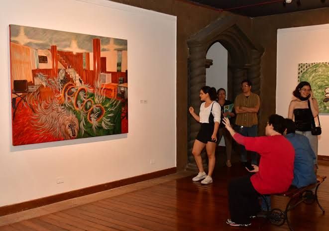 La moda es arte en Guayaquil: Evento cultural fusiona diseño y expresión en la capital portuaria
