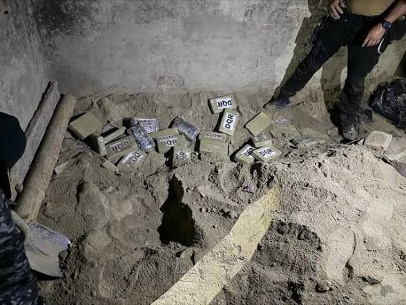 Policía desarticula red en Tarifa: hallan 500 bloques de droga enterrados