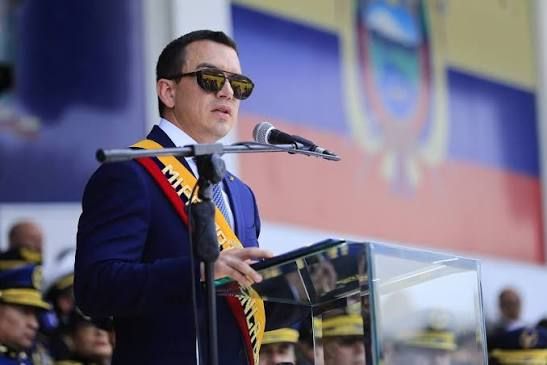 Noboa advierte que acabará con políticos y jueces que protegen al crimen organizado en Ecuador