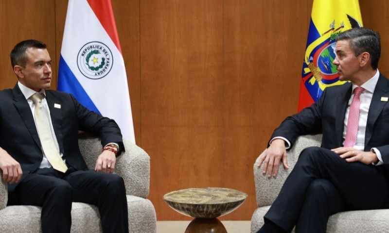 Noboa viaja a Paraguay para Cumbre del Mercosur con Kury