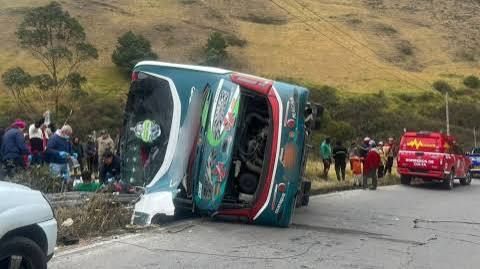 Trágico accidente en Colta deja múltiples víctimas durante el feriado de Semana Santa en Chimborazo