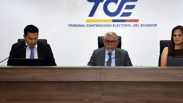 Juez del TCE valida la resolución del CNE que ajustó el calendario electoral en Ecuador