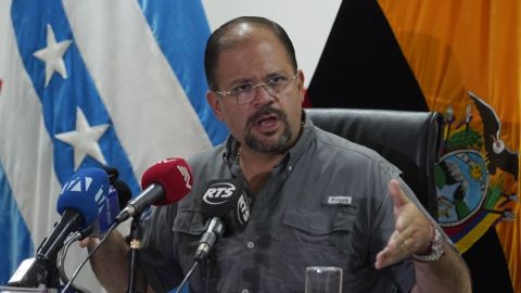 Ministro Reimberg reacciona con firmeza ante reaparición pública de alias Negro Willy, líder de Los Tiguerones