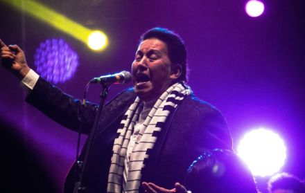 Muere Gustavo Velásquez, pionero de la cumbia andina, en medio de un luto nacional