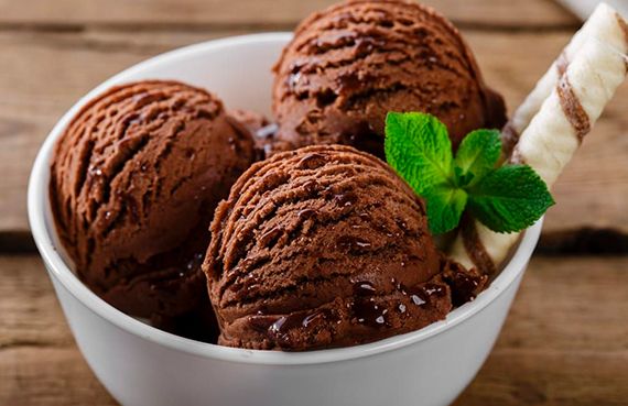 Arcsa ordena retiro de helado contaminado por bacteria en Ecuador