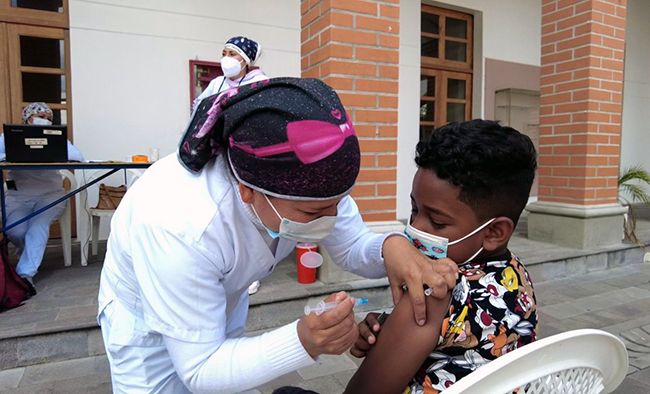 Ecuador refuerza vacunación contra sarampión ante alerta sanitaria regional