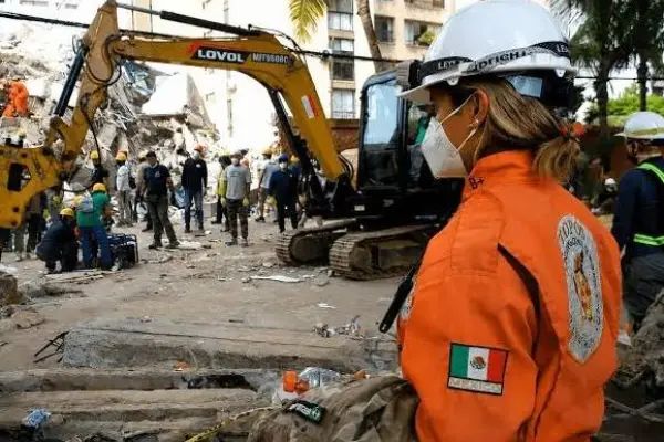 Los Topos de México llegan a Cali para colaborar con rescate tras sismo