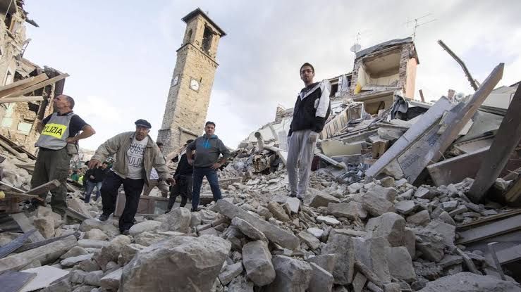 Terremoto de magnitud 6,2 sacude el sur de Italia y activa protocolos de emergencia en la región