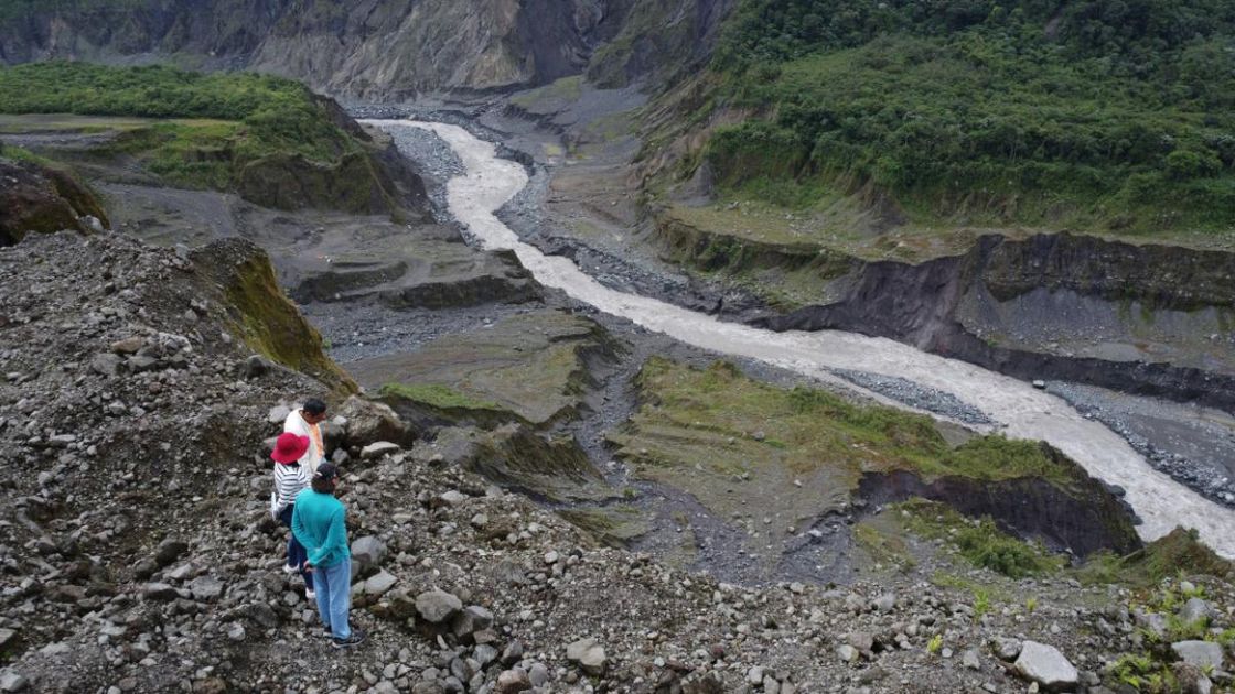Erosión del Río Coca amenaza comunidades amazónicas desde 2021