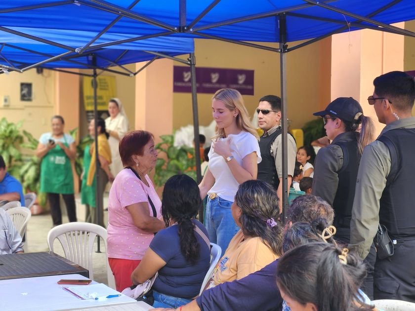 Lavinia Valbonesi llega a Babahoyo con ayuda humanitaria para familias afectadas por las lluvias