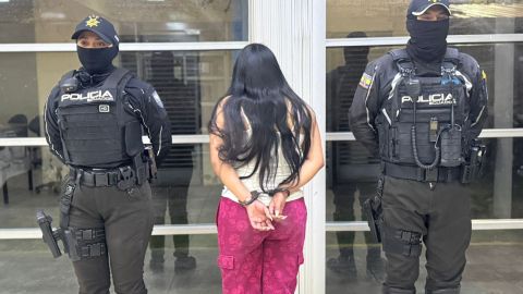 Detienen a mujer por asesinar a su pareja en Solanda ante su hija de 2 años