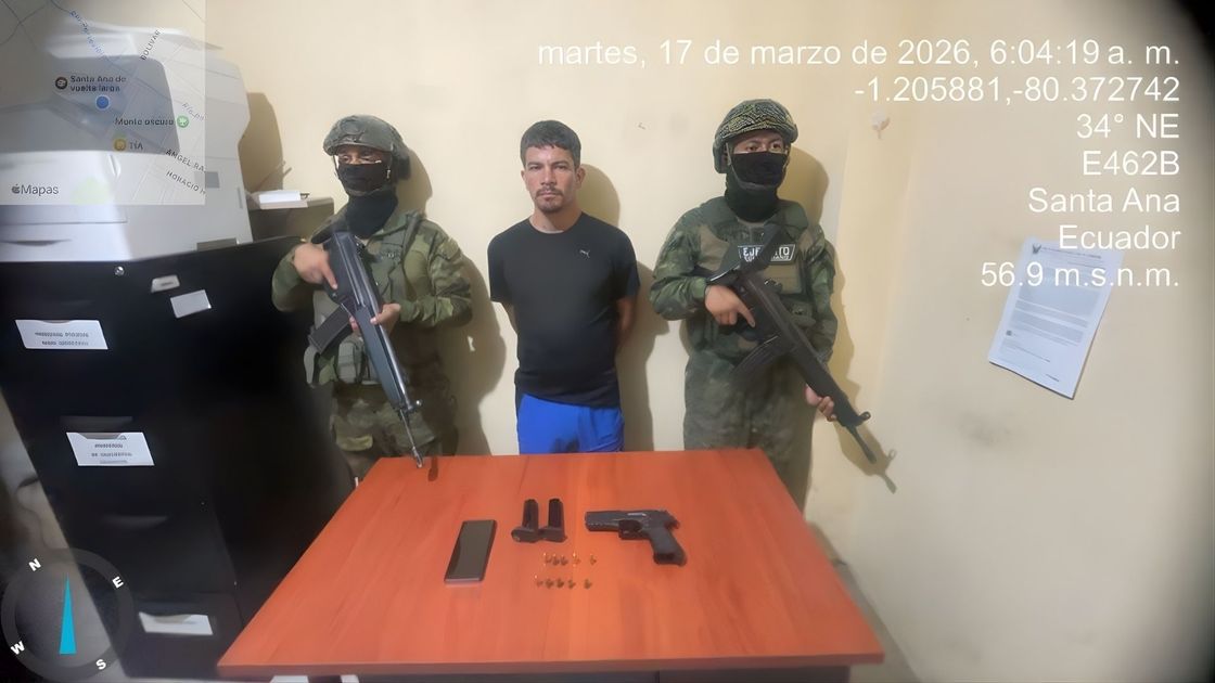 Ejército captura a alias Palacio, presunto integrante de Los Lobos, en Santa Ana, Manabí