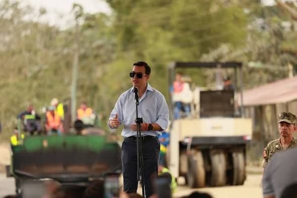 Noboa supervisa obras viales estratégicas con inversión de $29,4 M en El Oro