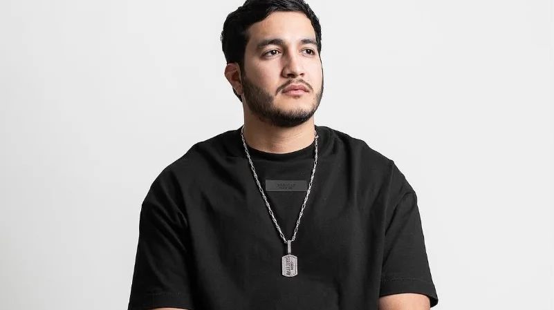 Asesinan a influencer César Gastélum durante transmisión en vivo en México