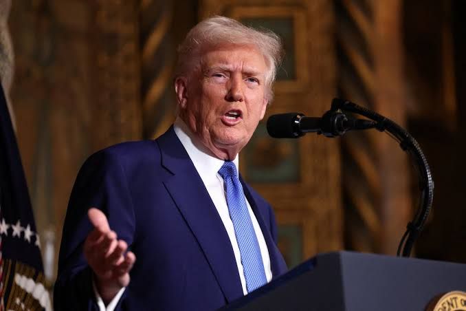 Trump afirma que petróleo venezolano financia guerra contra Irán