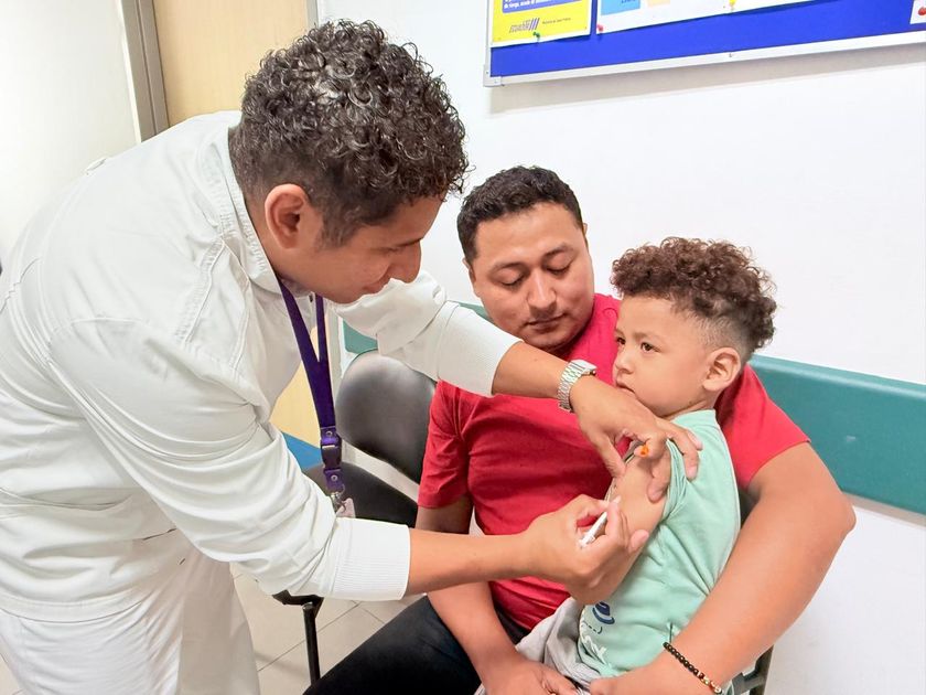 Ecuador refuerza barreras sanitarias ante alerta de sarampión detectada en Perú