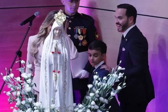 Religión marca investidura de Abelardo De la Espriella como presidente