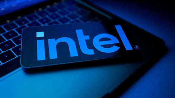Intel eleva a USD 20 mil millones su venta de acciones para expandir fábricas