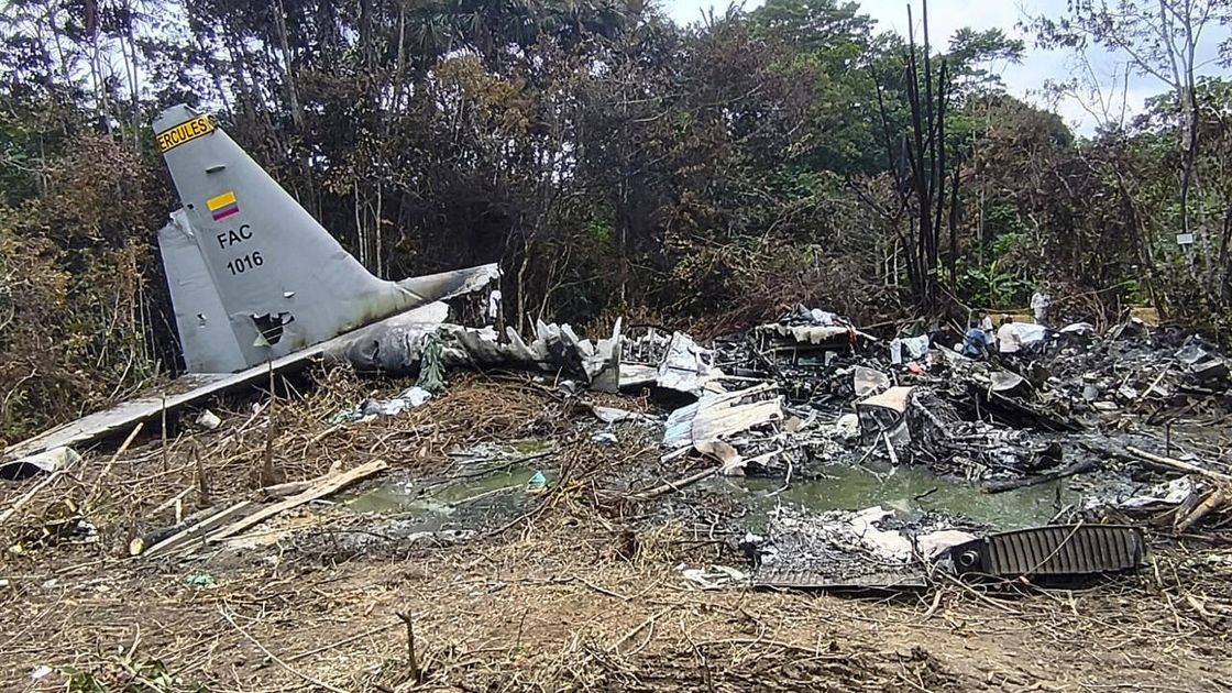 Tragedia aérea en Colombia: avión militar con 69 muertos chocó con árboles tras despegue