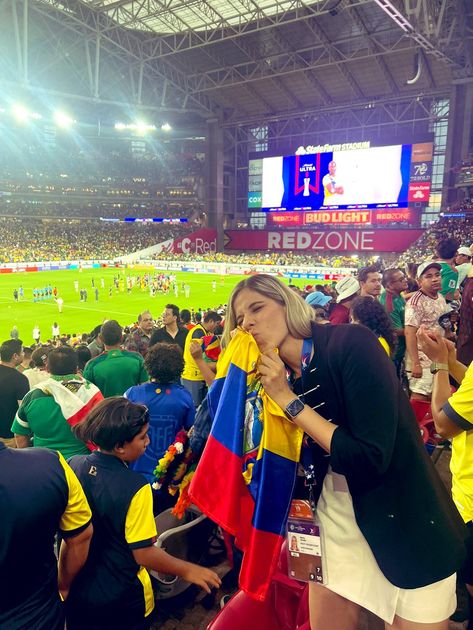 Gaby Jurado rompe el guion y declara amor por Ecuador tras histórico triunfo de La Tri