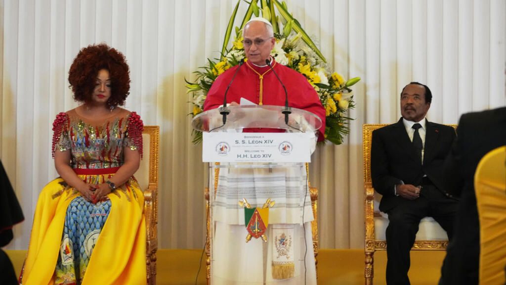 El Papa León XIV es recibido con fervor en Bamenda, Camerún, en visita histórica para África