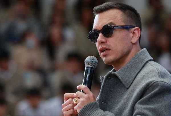 Noboa alerta por incursión de guerrilleros colombianos en frontera