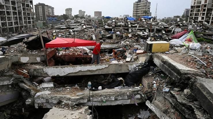 Venezuela promete 4.000 viviendas para diciembre tras terremotos devastadores