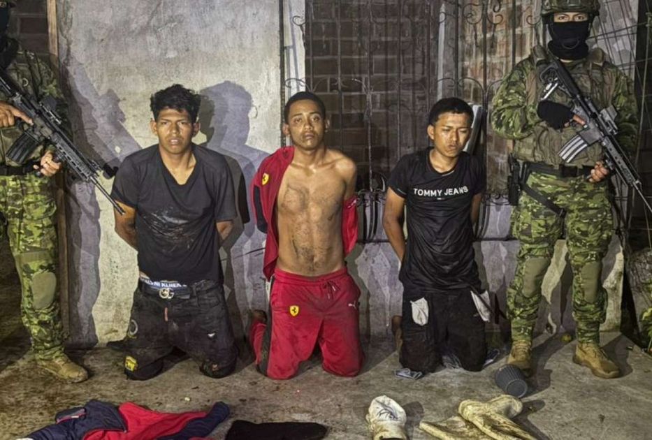 Capturan a tres integrantes de Los Lobos disfrazados de militares que allanaban viviendas en Quevedo