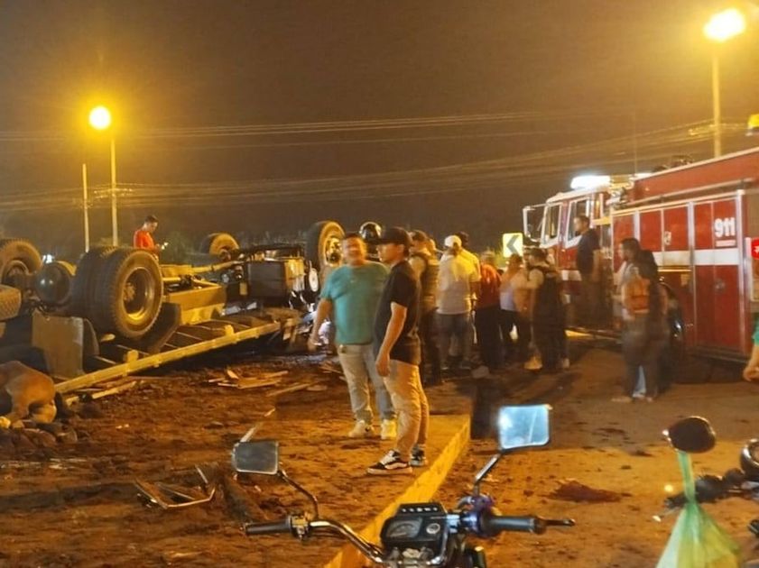Trágico accidente en El Carmen deja un muerto y caballos muertos