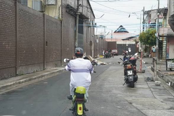 Ataque armado deja tres muertos y dos heridos en Guayaquil; aprehenden sospechoso