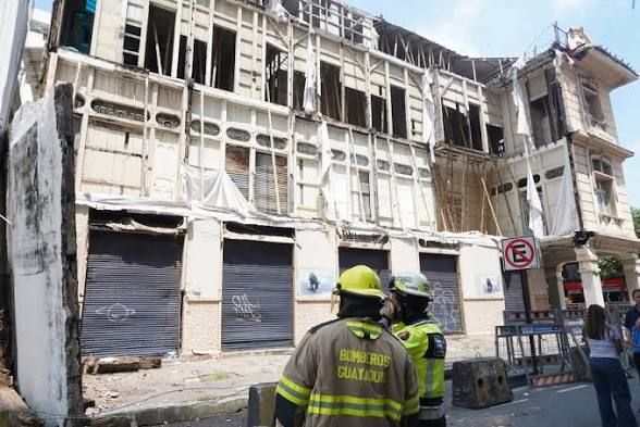 Colapso estructural en Casa Tola deja alerta máxima por riesgo de edificaciones en Guayaquil