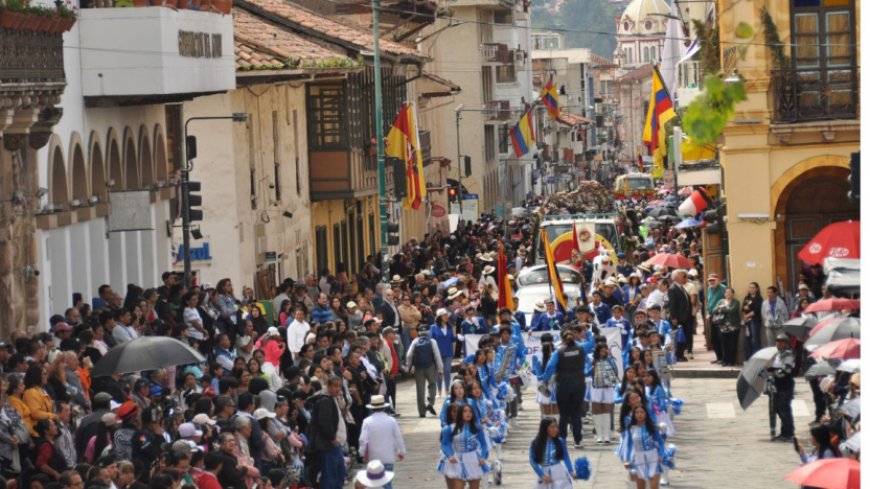 🔵 ¡Cuenca de fiesta! Este viernes 11 de abril será feriado local por los 468 años de fundación de la capital azuaya. Aunque la fecha oficial es el 12, cae sábado y se adelanta por ley. Desfiles, ferias y cultura marcarán el inicio de un abril con doble asueto para los cuencanos.