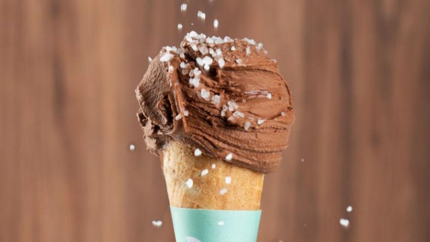 🔵 ¡201 veces dijo “sí al helado”! Un ecuatoriano rompió récord con más de 200 pedidos en un año, según PedidosYa. Este 12 de abril celebramos el Día del Helado con sabores clásicos, con queso, fritos y hasta de madrugada. ¿Y tú, cuántos helados llevas este año?